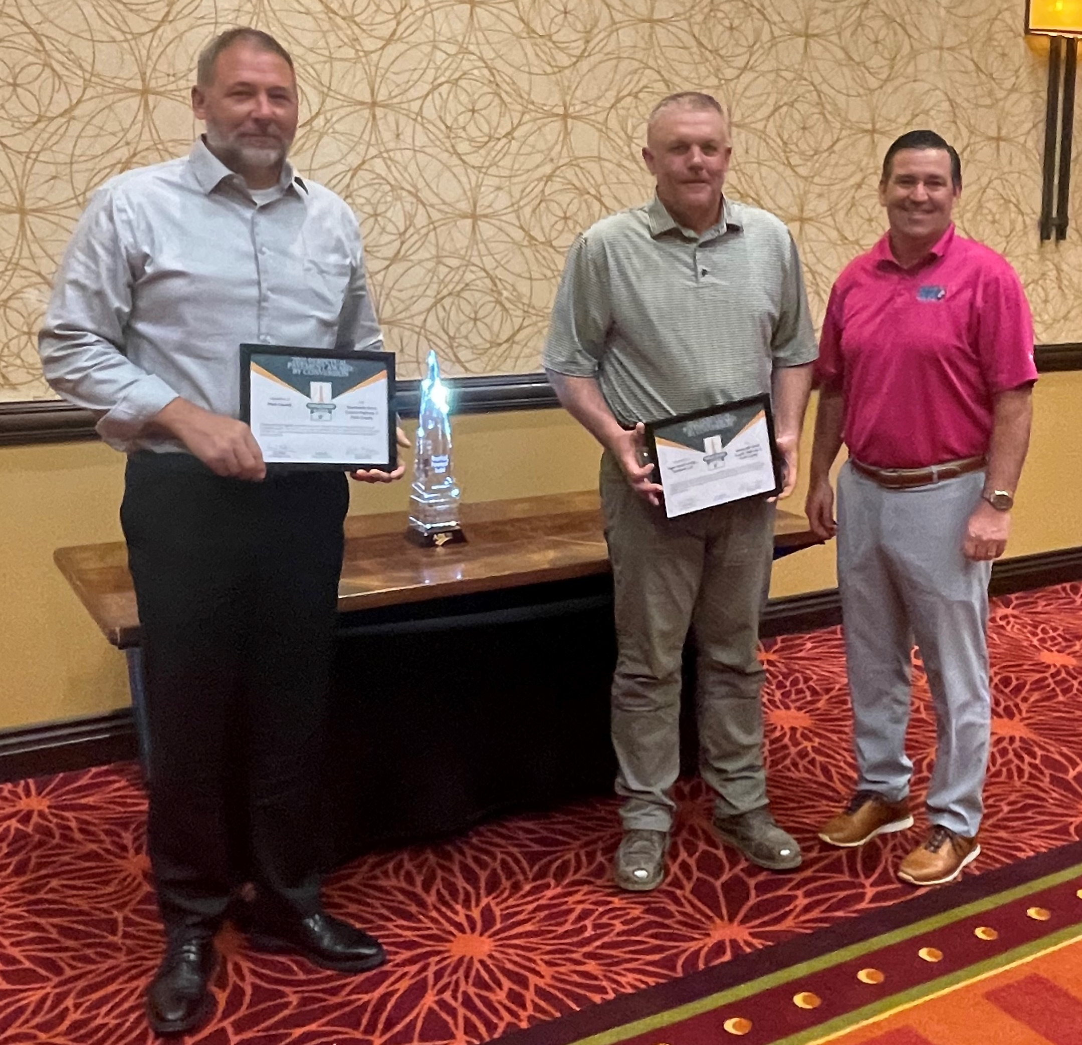 On May 12, 2022, Illinois Asphalt Pavement Association presented representatives from Piatt County and Open Road Paving, LLC, with their well-deserved PPA: By Conversion for their Montecello Rd. (County Hwy. 4) in Piatt County project. This is only the second U.S. municipal road since the PPA program began in 2001 to be recognized. 